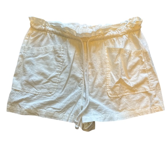 Universal Thread Drawstring Shorts - Picture 2 of 5